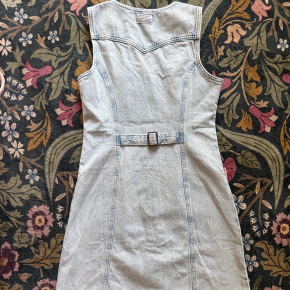 Levi’s Thora Denim Mini Dress size Small NWT - Picture 2 of 7